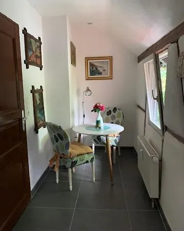 True Romance Apartment *