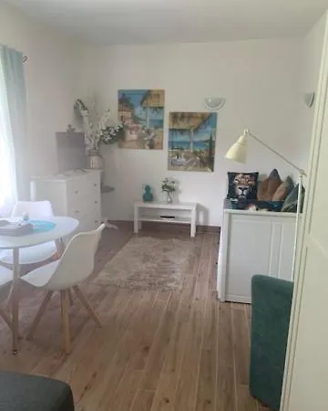 Apartment True Romance *